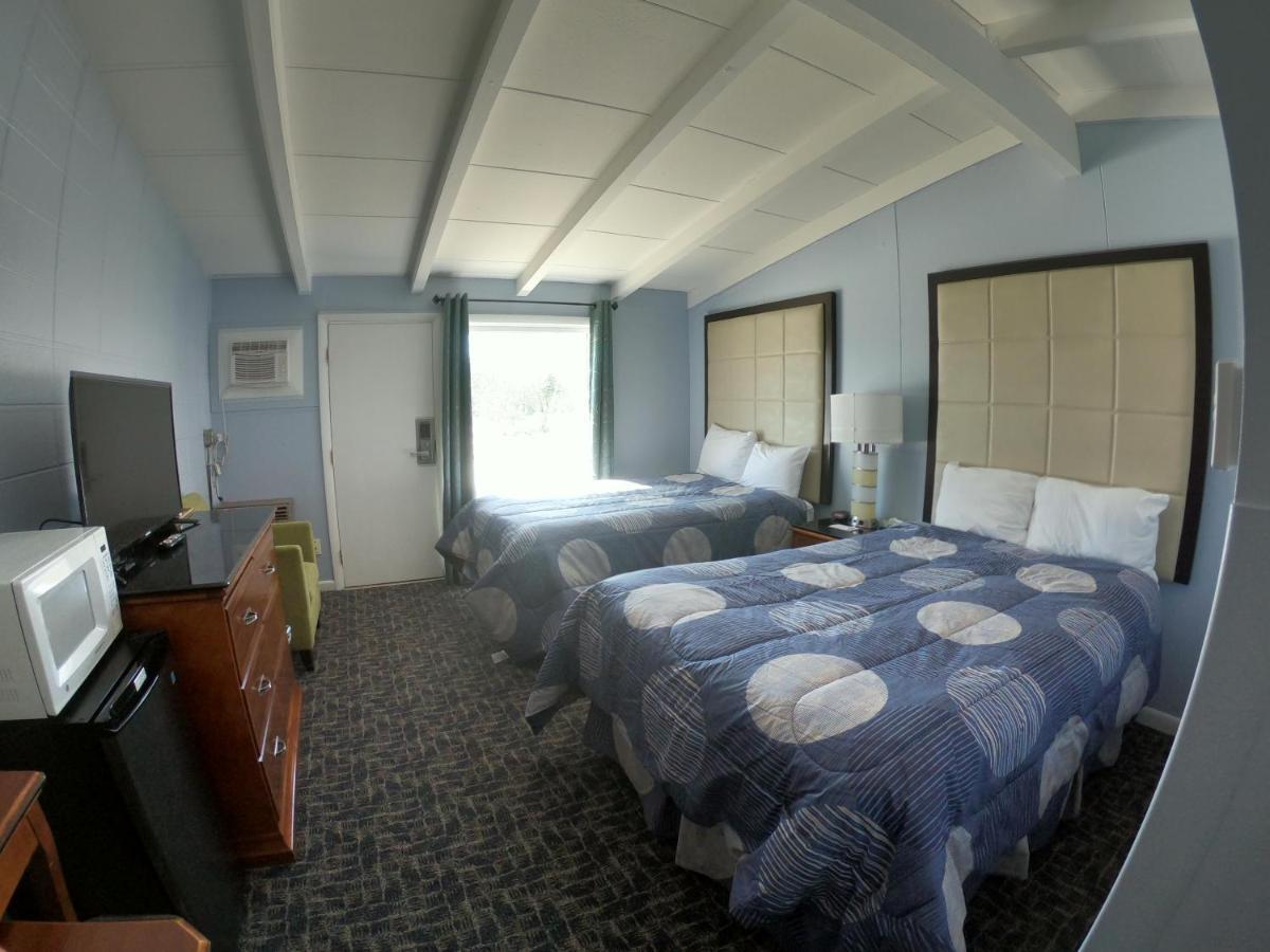Copper Lantern Motor Lodge West Brookfield 外观 照片
