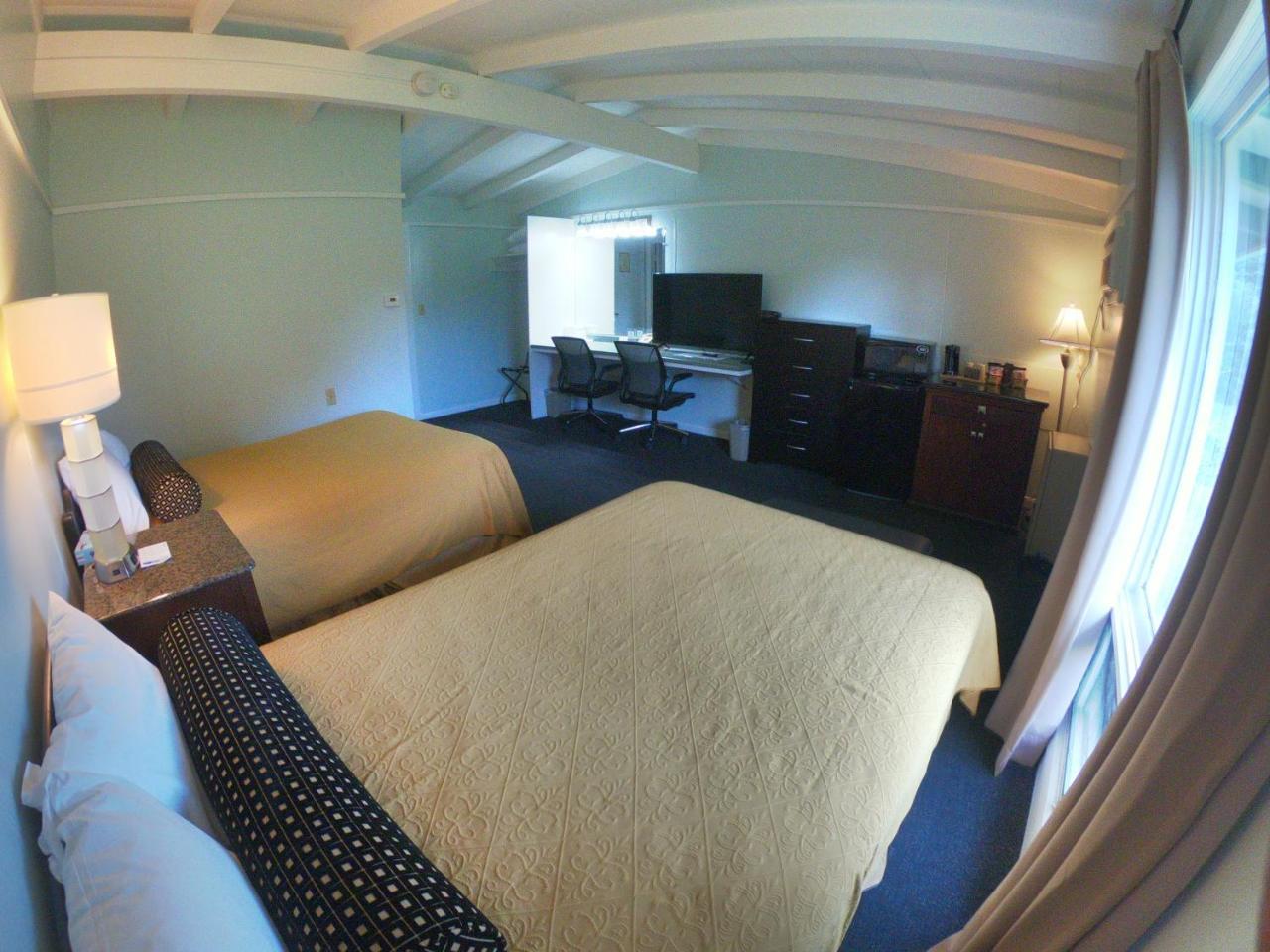 Copper Lantern Motor Lodge West Brookfield 外观 照片